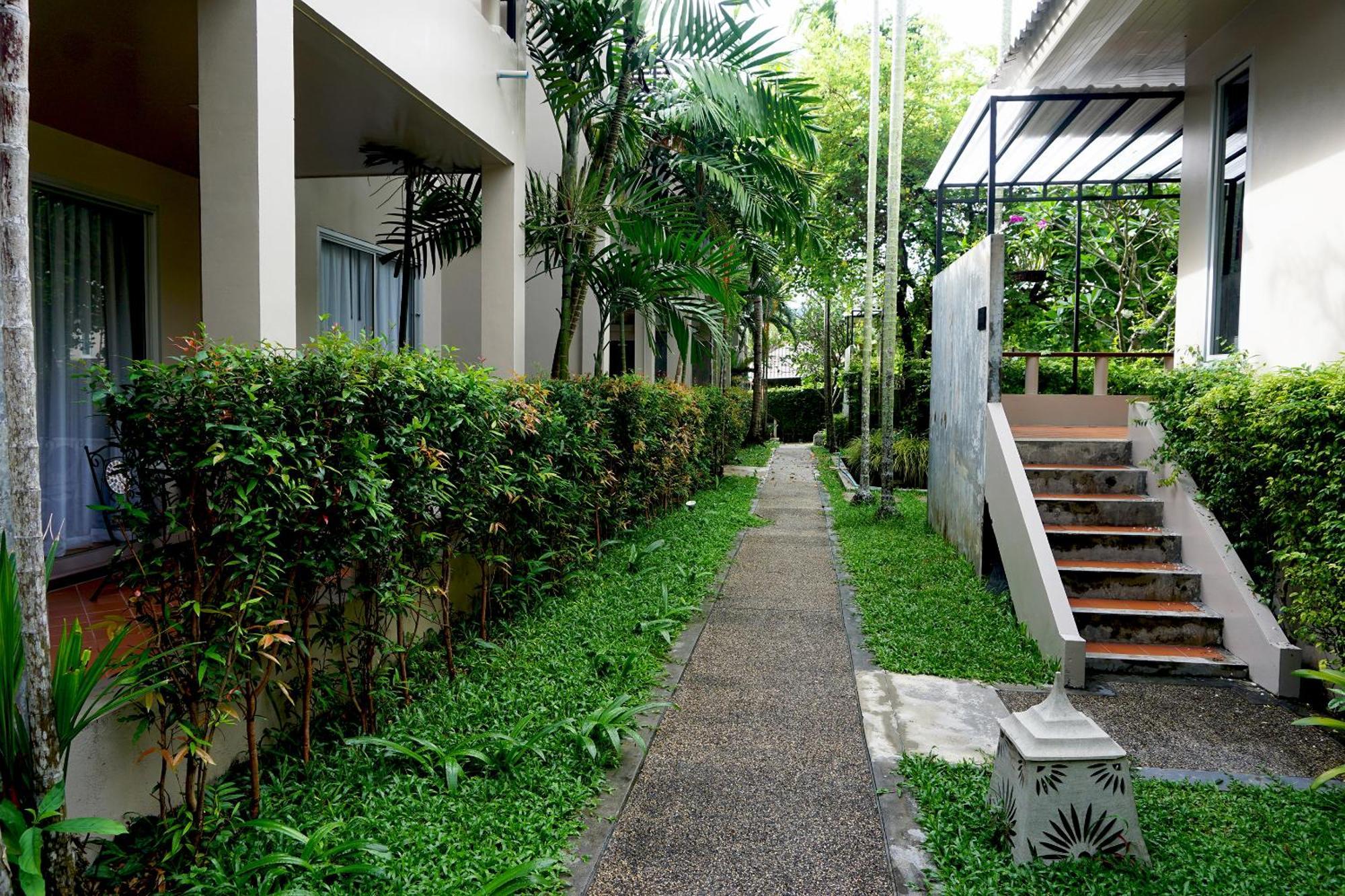 Signature Phuket Resort Chalong Exterior photo